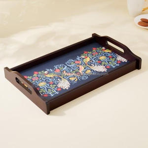 ถาดไม้ทำมือคุณภาพสูง ขายดี ขนาดสั่งทำได้ ทำจากไม้สน ปลอดภัยสำหรับสัมผัสอาหาร ใช้กับเครื่องล้างจานและไมโครเวฟได้ ผลิตในอินเดีย - Product Image 1