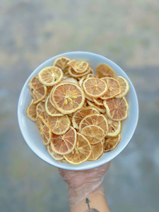 Rodajas de Cítricos Naturales Deshidratadas a Granel 10kg para Mezclas de Té, Adorno de Cócteles y Decoración de Repostería, Material Deshidratado de Vietnam - Product Image 2