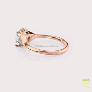 Anillo de Compromiso de Moissanita con Corte Cojín y Detalles Laterales Triangulares, Anillo Solitario de Oro Rosa para Novia, Elegante Anillo de Promesa de Boda - Product Image 4