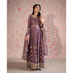 Magnifique robe de soirée en soie avec salwar kameez et dupatta - Product Image 3