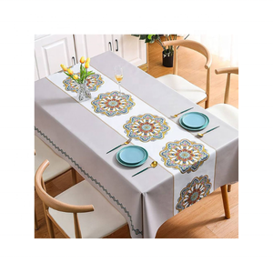 Nappe brodée en coton à bordure bleue naturelle certifiée GOTS Durable 70x120 pouces pour les réunions de famille New Wholesale - Product Image 3