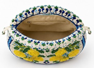 Bolso de noche con cuentas en forma de media luna, hecho a mano con diseño de limones, elegante para fiestas. - Product Image 6