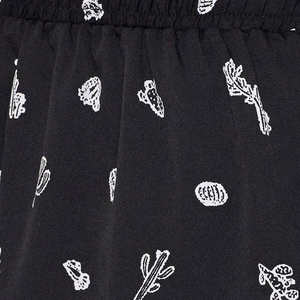 Shorts Casuales de Verano para Mujer, Negros, Transpirables, de Tela de Rizo, Cintura Elástica, Ligeros y Cómodos - Product Image 6