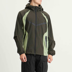 Chaqueta Deportiva Personalizada con Bloques de Color, Tejido Técnico, Cierre Completo, para Hombre, Cortavientos de Nailon con Capucha y Bordado - Product Image 2