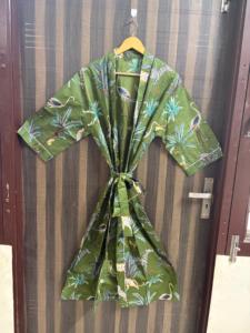 Bata Kimono de Algodón Floral de Lujo para Mujer, Ligera y Suave, Hecha a Mano con Estampado Digital, Cuello en V, Cierre con Cordón, Transpirable - Product Image 4