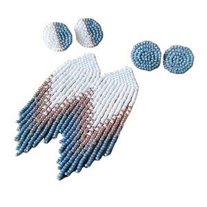 ต่างหูจากอินเดียทำด้วยมือหลายสีต่างหูลูกปัดสไตล์แฟชั่นสำหรับผู้หญิงและเด็กผู้หญิงปักเมล็ดพันธุ์ - Product Image 5