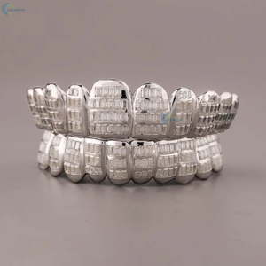 Dientes de Oro Blanco de 10K con Diamantes Cultivados en Laboratorio VVS1, Corte Baguette, Estilo Hip Hop, Joyería Personalizada, Venta al por Mayor - Product Image 1