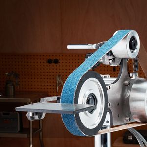 Levigatrice a Nastro a Velocità Variabile 550W, Lucidatrice 30 X 1 Pollice VFD con 2 Stampi per Levigatura - Product Image 6