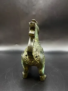 Brûleur d'encens Bakhoor d'inspiration traditionnelle avec une forme élégante pour les rituels quotidiens d'Oud - Product Image 5