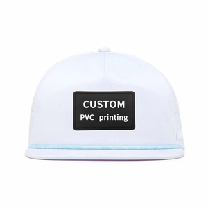 Casquette de baseball ajustable avec logo personnalisé en PVC et caoutchouc, visière plate, en tissu poly-spandex imperméable, avec cordon, pour le golf et le tennis - Product Image 1