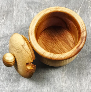 Ensemble de pots à sucre en bois faits à la main, pots à sel et à poivre, tailles et logo personnalisés, surface lisse, écologique, durable, pot à crème. - Product Image 1