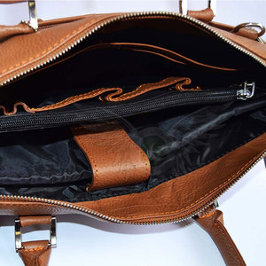 Sac pour ordinateur portable en cuir véritable, décontracté et confortable, avec options de transport réglables pour un usage quotidien - Product Image 6