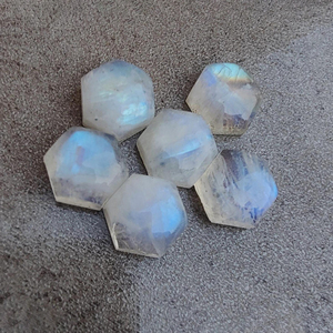 Piedra Lunar Blanca Natural de Grado AAA, Cabujón Hexagonal Calibrado, Gema Suelta para Joyería, Disponible en Todos los Tamaños - Product Image 2