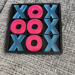 Plateau de jeu Tic Tac Toe en résine scintillante, kit DIY Noughts and Crosses, pièces X et O vertes transparentes, décor scintillant pour jeu - Product Image 5