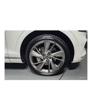 Genesis GV70 2.5T 2024, Gasolina, Tracción en las Cuatro Ruedas, Caja de Cambios Automática, Asientos de Cuero, Cámara Trasera, 32,151 km, Volante a la Izquierda - Product Image 5