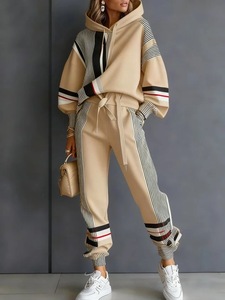 <b>Sexy</b> Women Crop Tracksuit Two Piece Jogger <b>Set</b> 100% Cotton Eco-Friendly Breathable OEM Factory Supply for Online Fashion Stores - Product Image 1