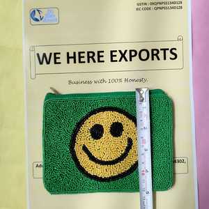 Pochette cosmétique artisanale à perles motif Smiley – Trousse de maquillage en perles de rocaille vertes – Mini sac tendance toutes saisons – Pochette cosmétique verte perlée - Product Image 4