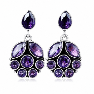 Boucles d'oreilles pendantes en forme de fleur d'améthyste, plaquées argent antique, oxydées, faites à la main |   Bijoux Bohèmes en Grappe |   Cadeau pour femme bohème - Product Image 1