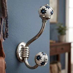 Gancho de Pared Multifuncional Moderno Vintage de Cerámica y Metal, Ajustable, Impermeable, Ecológico, Diseño Autoadhesivo para Ropa - Product Image 2