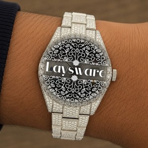 Montre analogique de luxe personnalisée en moissanite VVS, style antique, unisexe, entièrement sertie de diamants, bracelet en acier inoxydable - Product Image 1