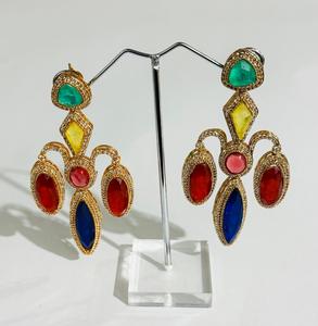 Pendientes colgantes geométricos multicolor de lujo, chapados en oro con diamantes de imitación, joyería de moda para mujer, para novias y bodas. - Product Image 2