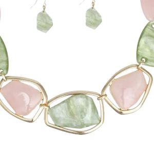 Collar de collarín marmoleado rosa y verde para mujer, joyería de moda, elegante collar llamativo, accesorio colgante con estilo para fiesta - Product Image 4