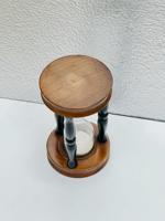 Sablier en bois fait main de 7 pouces avec sable rose |   Décoration de table pour fête d'anniversaire avec design croix d'ange rustique