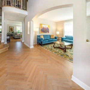 Parquet en chêne blanc à chevrons, 12-15 mm, brossé, pour cuisine et salle de bain - Product Image 4