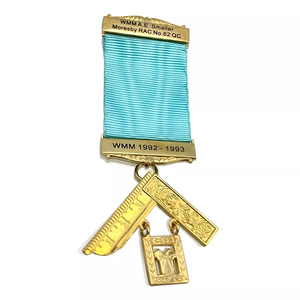 Meilleures ventes 2026 : Bijou de poitrine maçonnique pour Maîtres Maçons et Membres, finition dorée, qualité supérieure, sur mesure, pour insignes de cérémonie - Product Image 1