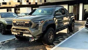 รถกระบะ TACOMA TRD ปี 2020-2026 มือสอง เครื่องยนต์ 4 สูบ พวงมาลัยซ้าย ขับเคลื่อนล้อหลัง ยาง R16 เบาะหนัง - Product Image 1