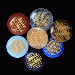 Ensembles de Reiki gravés à sept chakras avec sac de symbole de chakra Ensembles de pierre de chakra gravés en gros avec sac de symbole - Product Image 2