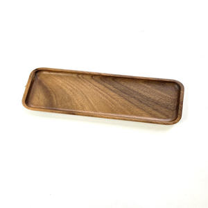 Plateau de service rectangulaire en bois, design minimaliste fait main, bois massif, finition polie, vaisselle et assiettes - Product Image 1