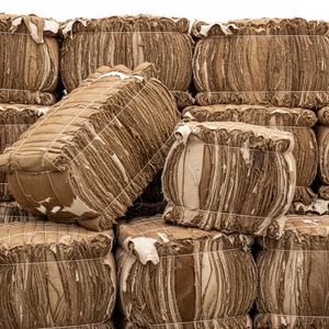 Piel de vaca seca de alta calidad para la fabricación de cuero. Piel de vaca seca procesada para cumplir con estrictos estándares de durabilidad y resistencia. - Product Image 6