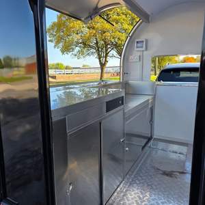 Remorque de cuisine mobile en acier inoxydable 4,8 m, style capsule moderne, espace de préparation intégré, alimentation intégrée, camion de restauration extérieur - Product Image 3