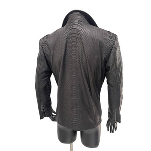 Chaqueta de Cuero con Estampado de Pitón para Hombre, Chaqueta de Cuero Premium, Ropa Exterior de Moda, Chaqueta de Motero Moderna para Hombre, Fabricación Personalizada OEM al por Mayor - Product Image 4