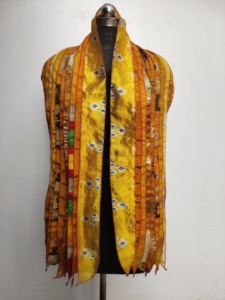 Écharpe en soie jaune à imprimé géométrique ethnique, forme carrée, multifonctionnelle, tendance pour femmes, toutes saisons - Product Image 2