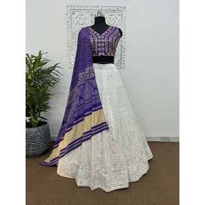 ผ้าจอร์เจียแบบแฟนซีเย็บลำดับ lehenga choli กับ dupatta สีม่วง - Product Image 1