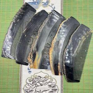 Peigne élégant en corne naturelle pour le coiffage, le démêlage et l'entretien des cheveux sains - Product Image 5
