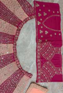 Lehenga Choli Tradicional de Lentejuelas Pesadas con Pedrería de Espejo Real y Apliques de Lona Can-Can, Volumen Perfecto, Premium Fox - Product Image 4