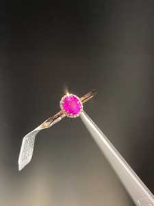 แหวนเงินแท้ 925 ชุบทอง ประดับทับทิมทรงรัศมี ดีไซน์หรูหรา ระดับพรีเมียม สำหรับของขวัญเครื่องประดับวินเทจสำหรับผู้หญิงที่ได้รับการรับรอง - Product Image 4