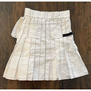 Magnifique Kilt Cargo Blanc pour Femme avec Poches Utilitaires, Boutons-Pression Robustes et Plis Faits Main – Collection 2026 - Product Image 4