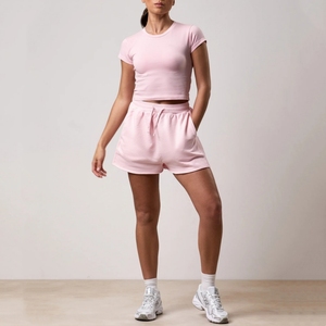 Shorts pour femmes en tissu tricoté, couleur unie rose, style décontracté, coupe régulière, taille mi-haute, respirant, avec poches - Product Image 4