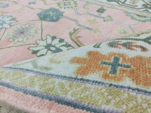 Alfombra de Lana Anudada a Mano de Estilo Oushak Vintage de Lujo, Alfombra Oriental Pastel con Diseño Floral para Sala de Estar Moderna - Product Image 2