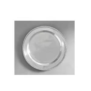 Assiette de présentation en fer de qualité supérieure avec finition artisanale pour une mise en scène de table élégante - Product Image 2