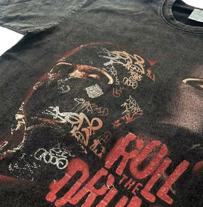 Camiseta Personalizada de Alta Calidad con Serigrafía, 220 g/m², Poliéster/Algodón, Impresión DTG, Manga Corta para Hombre, Corte Regular Informal, Color Sólido - Product Image 3
