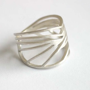 Metal <b>Gold</b> Spiral Shape Leaf Designer Napkin Ring For Wedding <b>Table</b> Decoration Coffee Decor Round pattern Modern napkin ring - Product Image 4