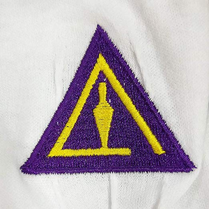 Gants maçonniques en coton blanc, longueur poignet, avec logo triangle violet et jaune brodé, style uni, usage décontracté, toutes saisons - Product Image 6