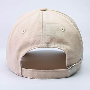 Casquette « Meilleure maman de tous les temps » pour la fête des mères avec détail brodé sur le devant, coupe confortable et look tendance style streetwear - Product Image 2