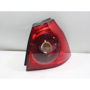 Feu arrière droit de golf d'occasion OEM 1K6945096AA - Product Image 2