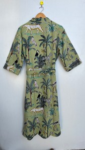 Bata de Baño Kimono de Algodón con Tejido Waffle y Estampado Floral para Spa y Descanso - Product Image 2